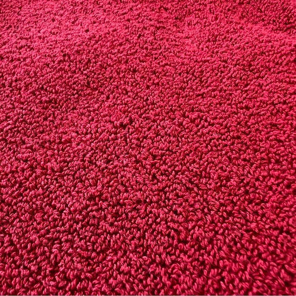 Pottery Barn Oversized Bath Sheet Towel Ruby Red 100% Cotton Brazil 37x77 NICE! - Picture 5 of 10